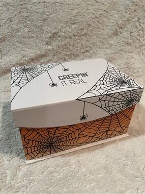 Halloween box